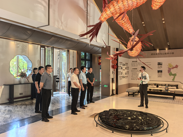 壽縣縣委常委、副縣長(zhǎng)房鯤鵬一行到訪(fǎng)省健康養(yǎng)老公司